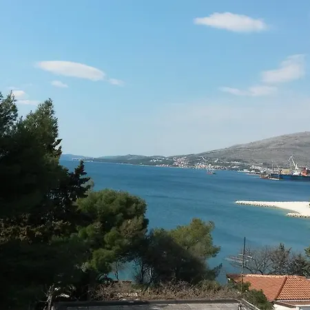 Διαμέρισμα Marina Τρογκίρ