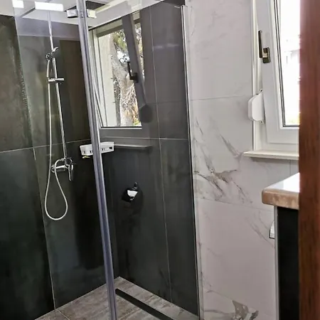 Marina Τρογκίρ