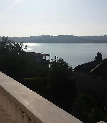 Marina * Τρογκίρ